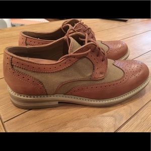 Studio Ink size 8.5 lace-up shoes brown and tan