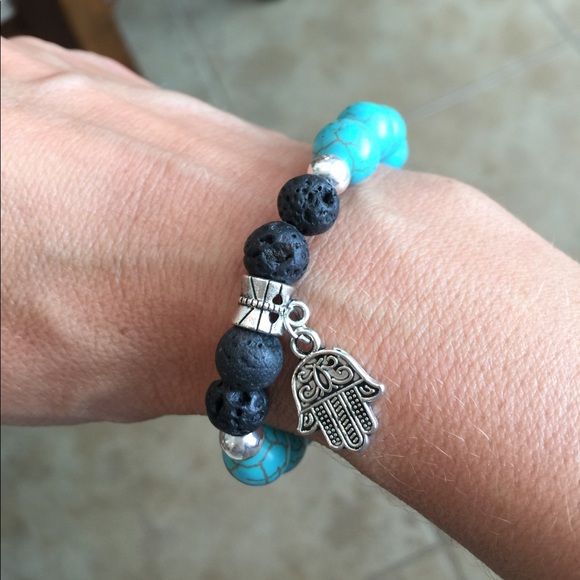 🌿Turquoise Hamsa Hand Yoga Diffuser Bracelet🌿 - Picture 4 of 6