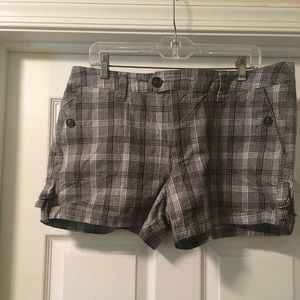 A.n.a. Black and white shorts