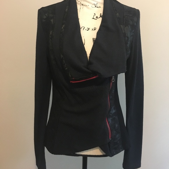 Laila Jayde Jacket size M - Picture 2 of 3