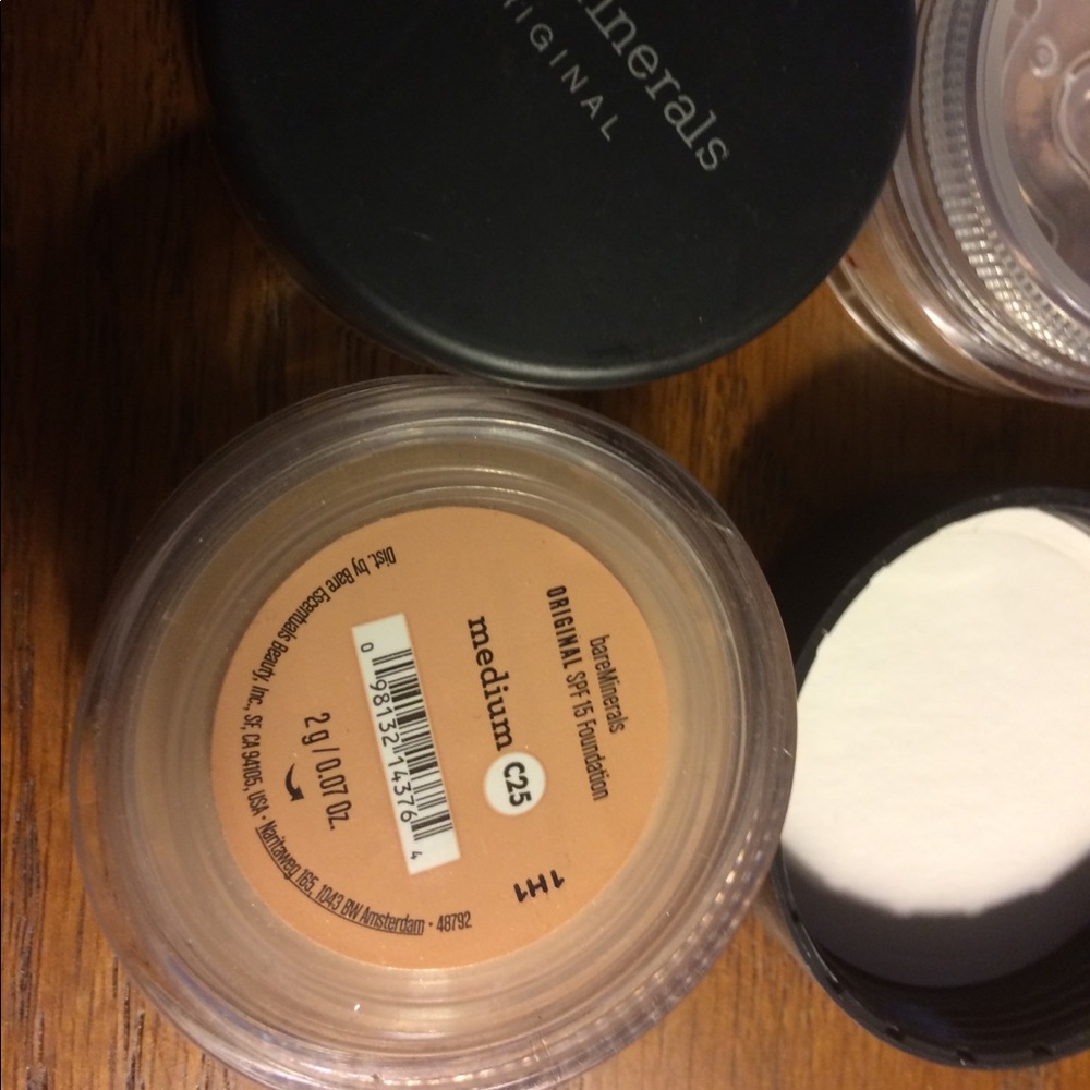 NY sale! Bare minerals foundation, medium C25 NWt