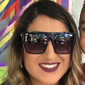 Meet your Posher, Rosa