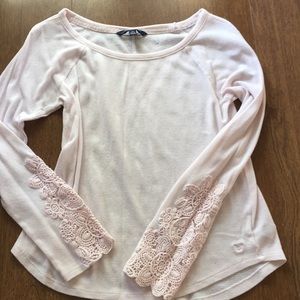 American Eagle Long Sleeve Shirt