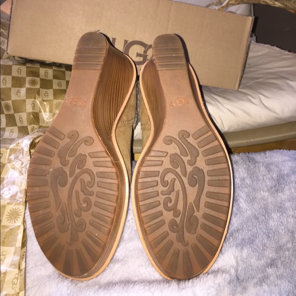 NIB UGG Anais ankle boots sz 8 - Picture 3 of 8