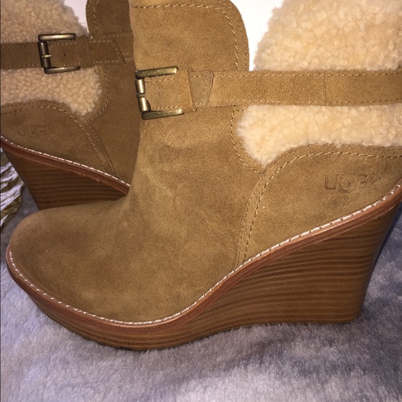 NIB UGG Anais ankle boots sz 8 - Picture 6 of 8