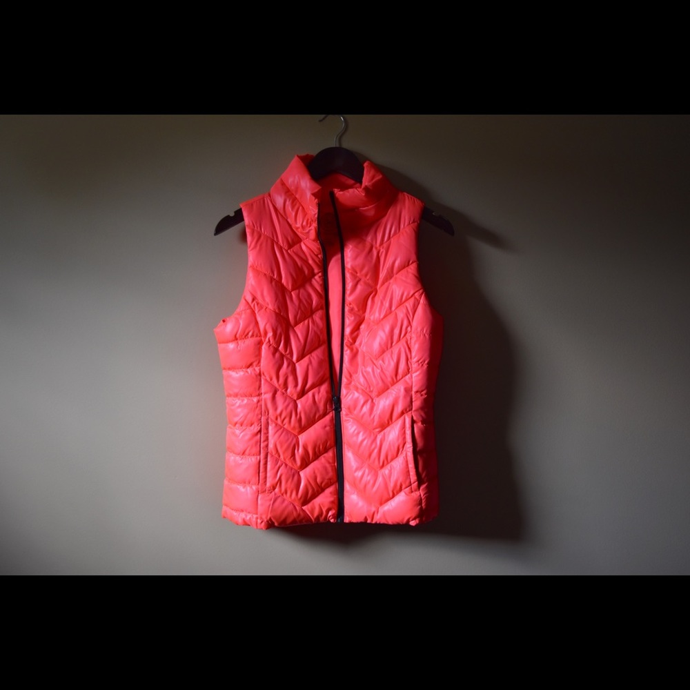 Sports vest