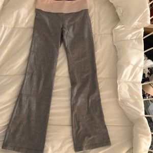 Lulu lemon yoga pants