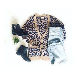 • Madewell Leopard Print Button-up Sweater •