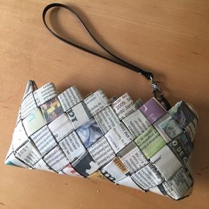 ♻️Recycled Newspaper Wristlet Bag ♻️