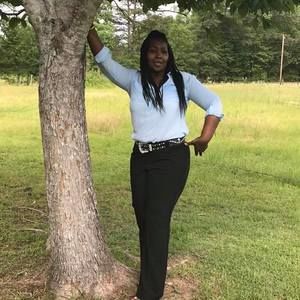 Meet your Posher, Lanore