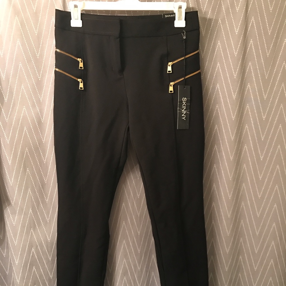 Express Black Stretch Pants with zippers 2r