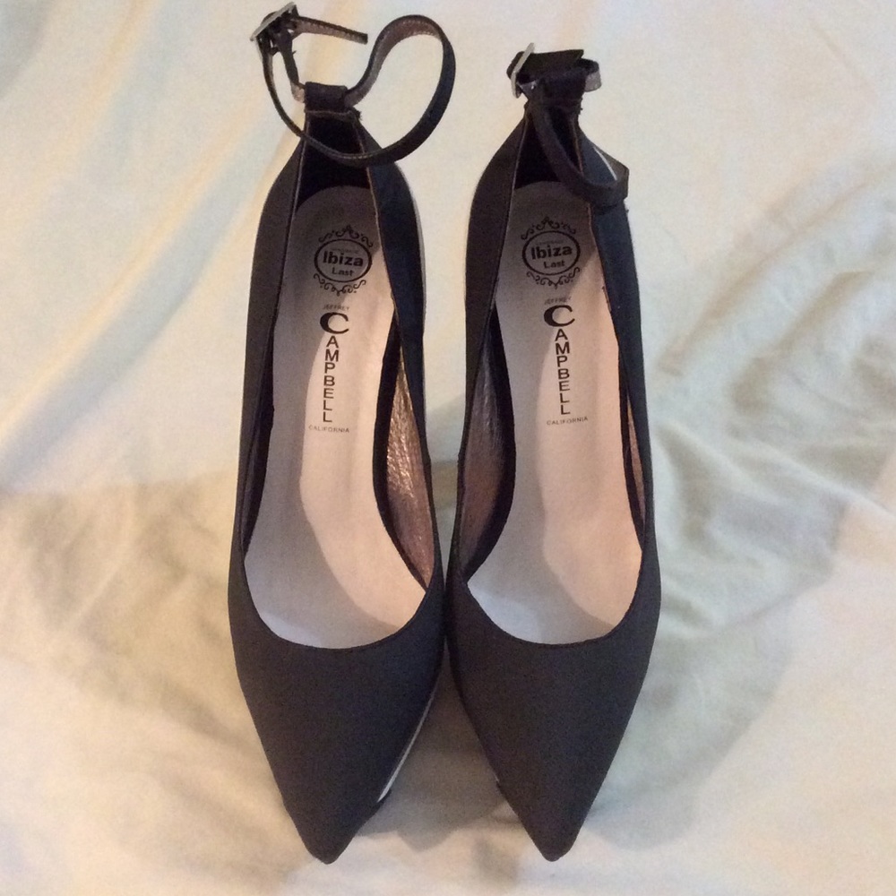 Jeffrey Campbell. New size 7