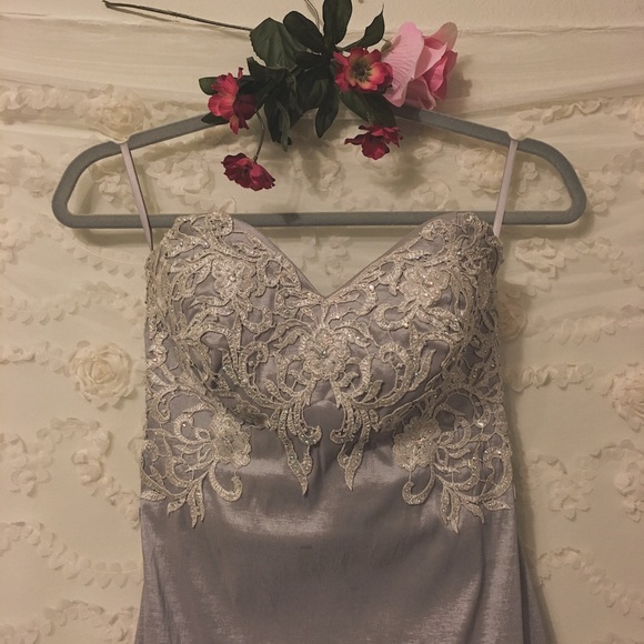 Prom Dress/ Formal Gown Silver - Picture 1 of 6
