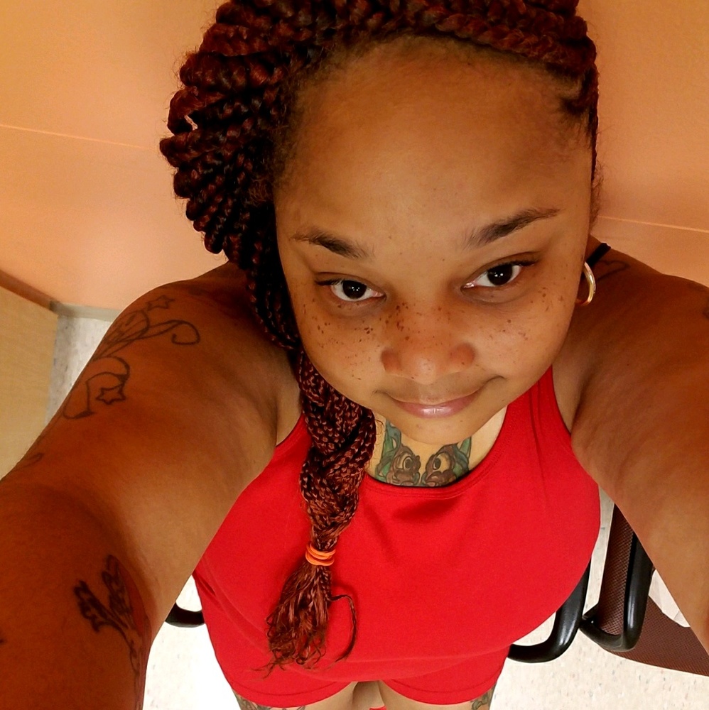 Meet your Posher, Carmeshia