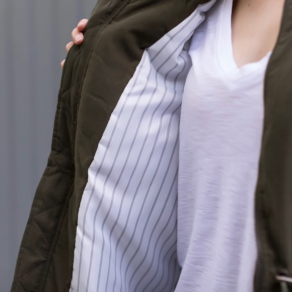 SoldOut11thStreet - Picture 4 of 8