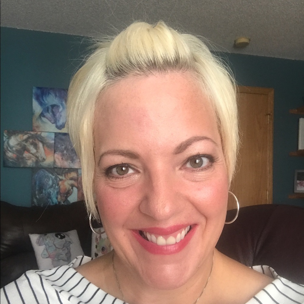 Meet your Posher, Jaci