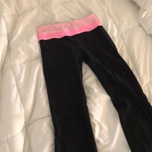 Size four lululemon yoga pants