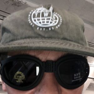 Meet your Posher, Anthony