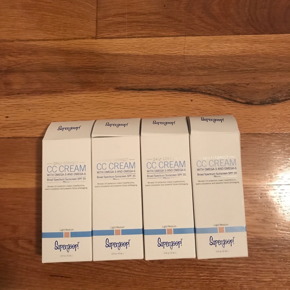 Supergoop light/medium- Quantity 2