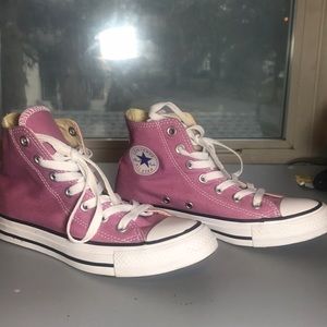 Converse Hightops! Worn once!