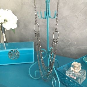 Gorgeous layered gunmetal necklace.