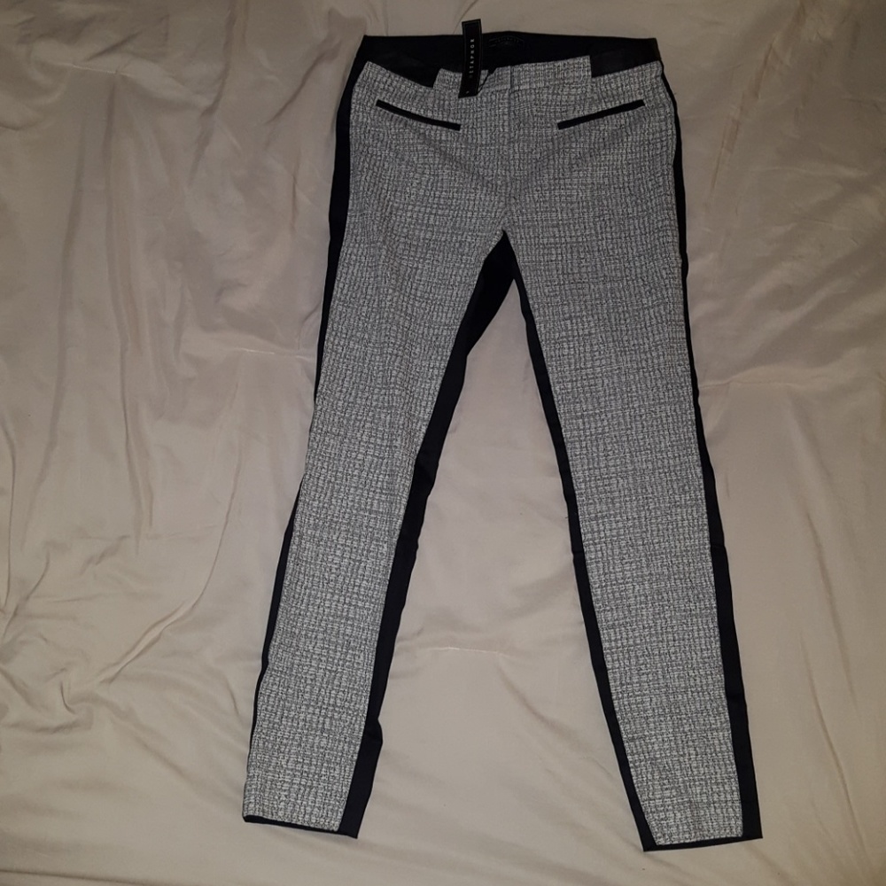Ankle pants