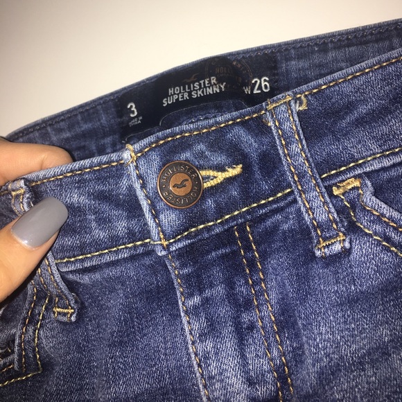 Ripped skinny jeans - Picture 3 of 3