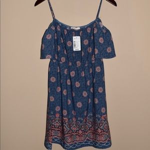 Women's dress