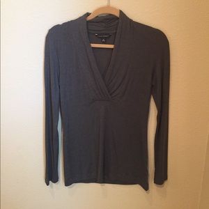 Super comfortable grey long sleeved top