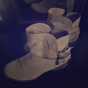 Ankle boots Size 8.5
