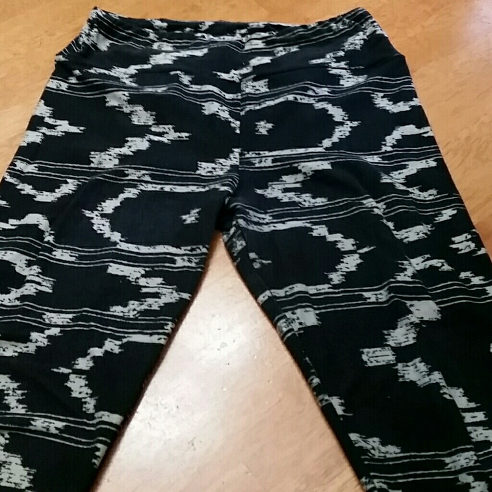 Lula roe leggings