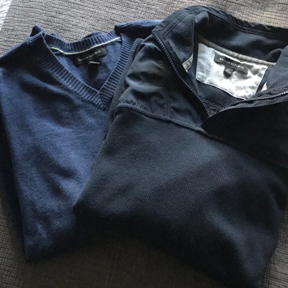 Banana Republic sweater / pullover combo. Size M