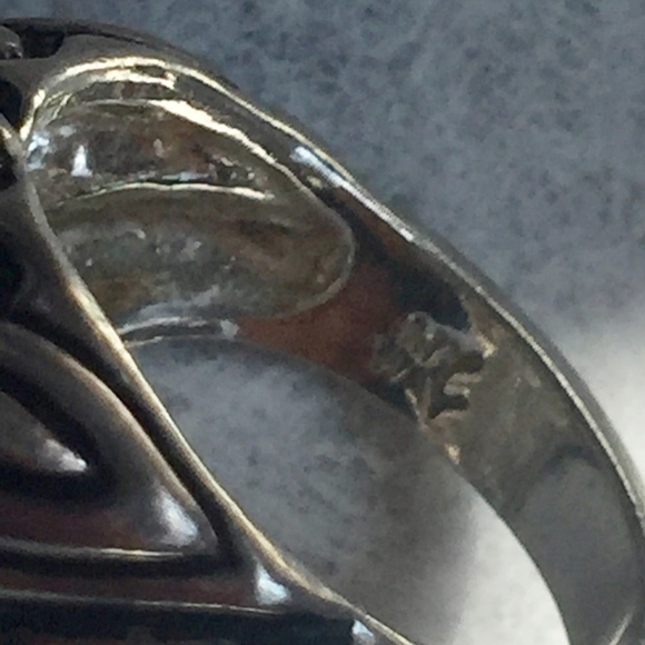 Vintage Solid Designer Sterling Silver CZ Ring - Picture 5 of 6