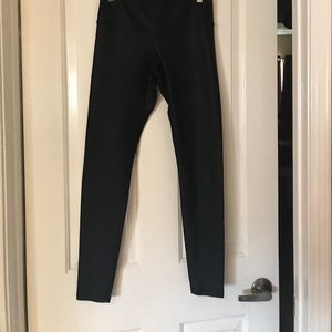 ALO black glossy/shiny leggings small