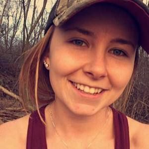 Meet your Posher, Carla