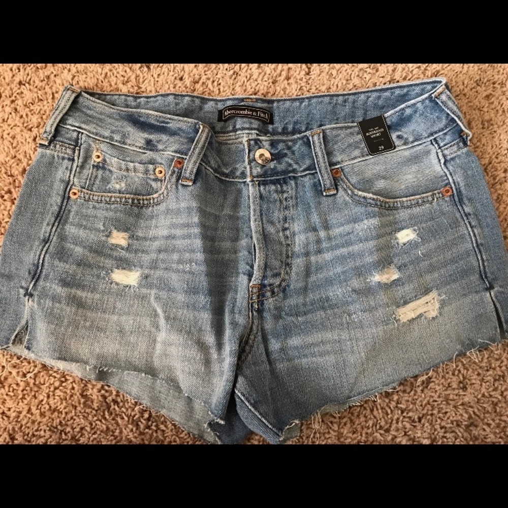 New with tags Abercrombie shorts