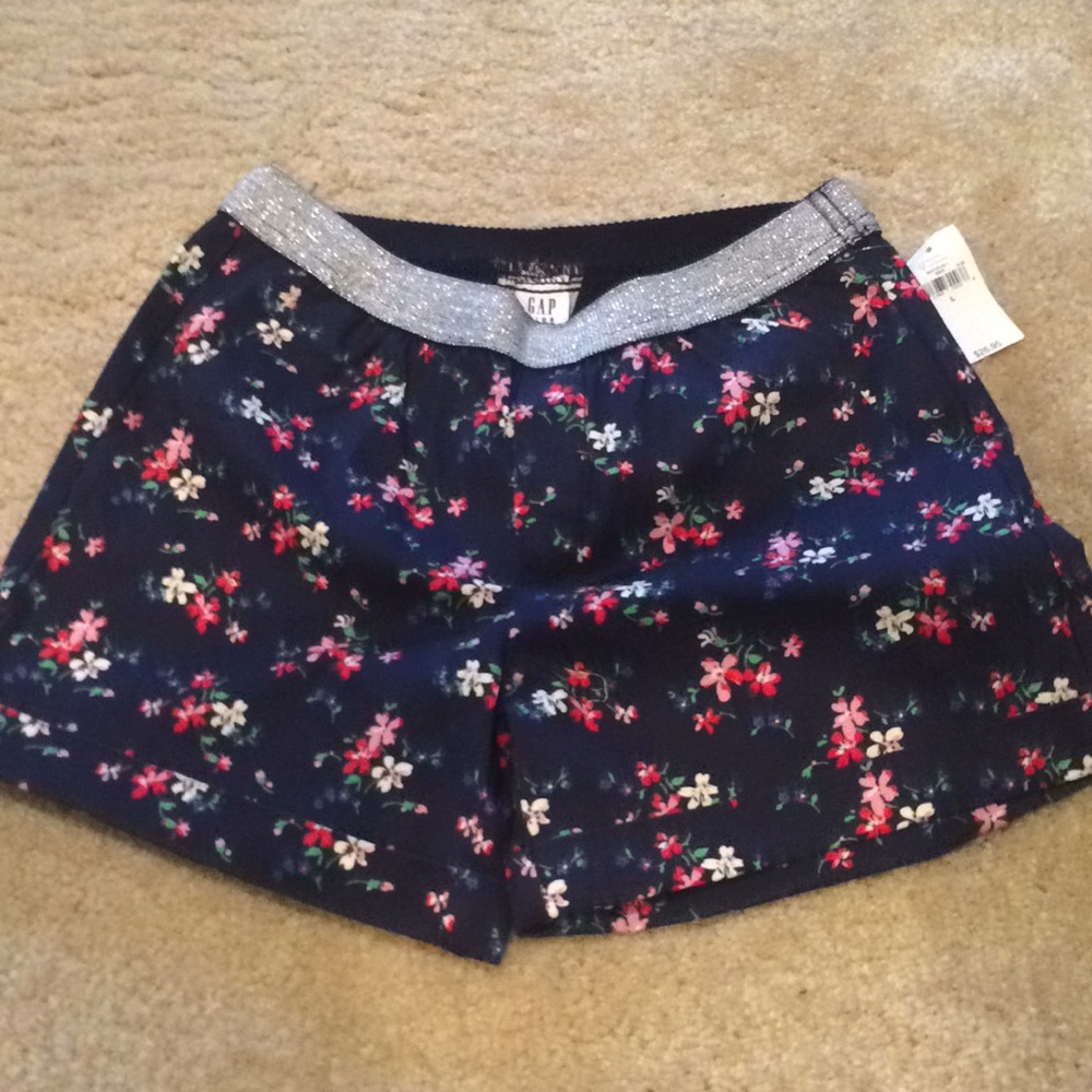 GAP shorts