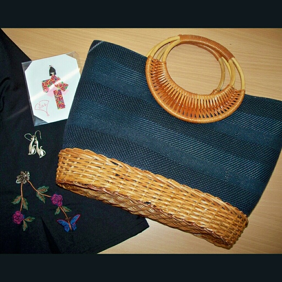Unbranded Handbags - woven wicker basket weave blue handbag bag purse
