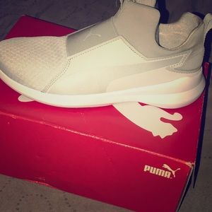 Puma Foam Shoes Size 7 Grey Women's