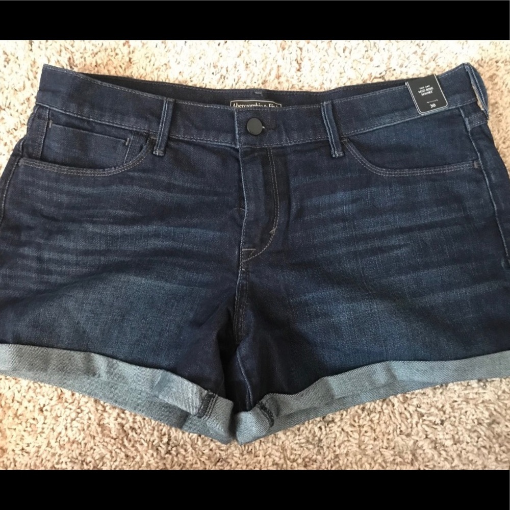 New with tags Abercrombie shorts