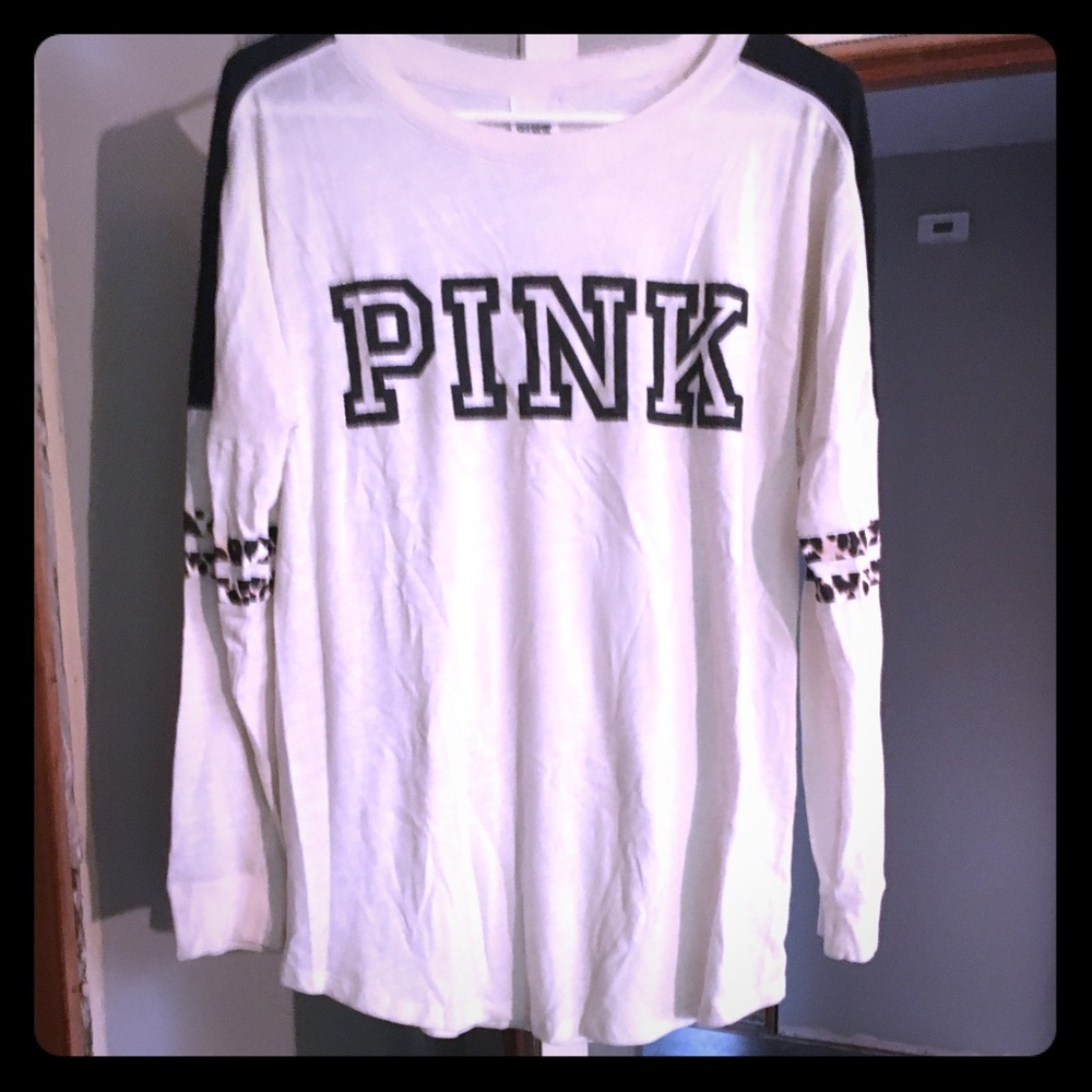 Long sleeve loose fitting shirt