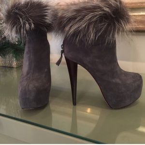 Alice & Olivia ankle boots size 7