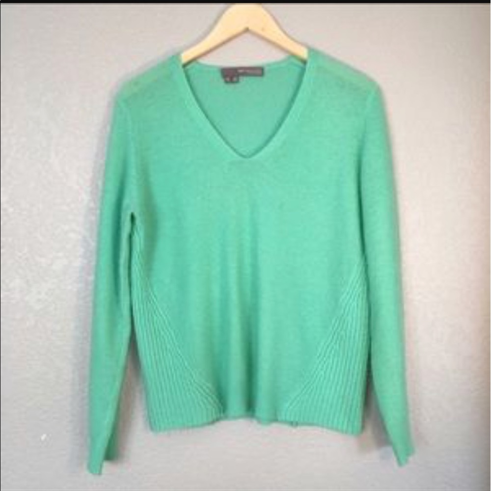 360 Cashmere Mint Sweater
