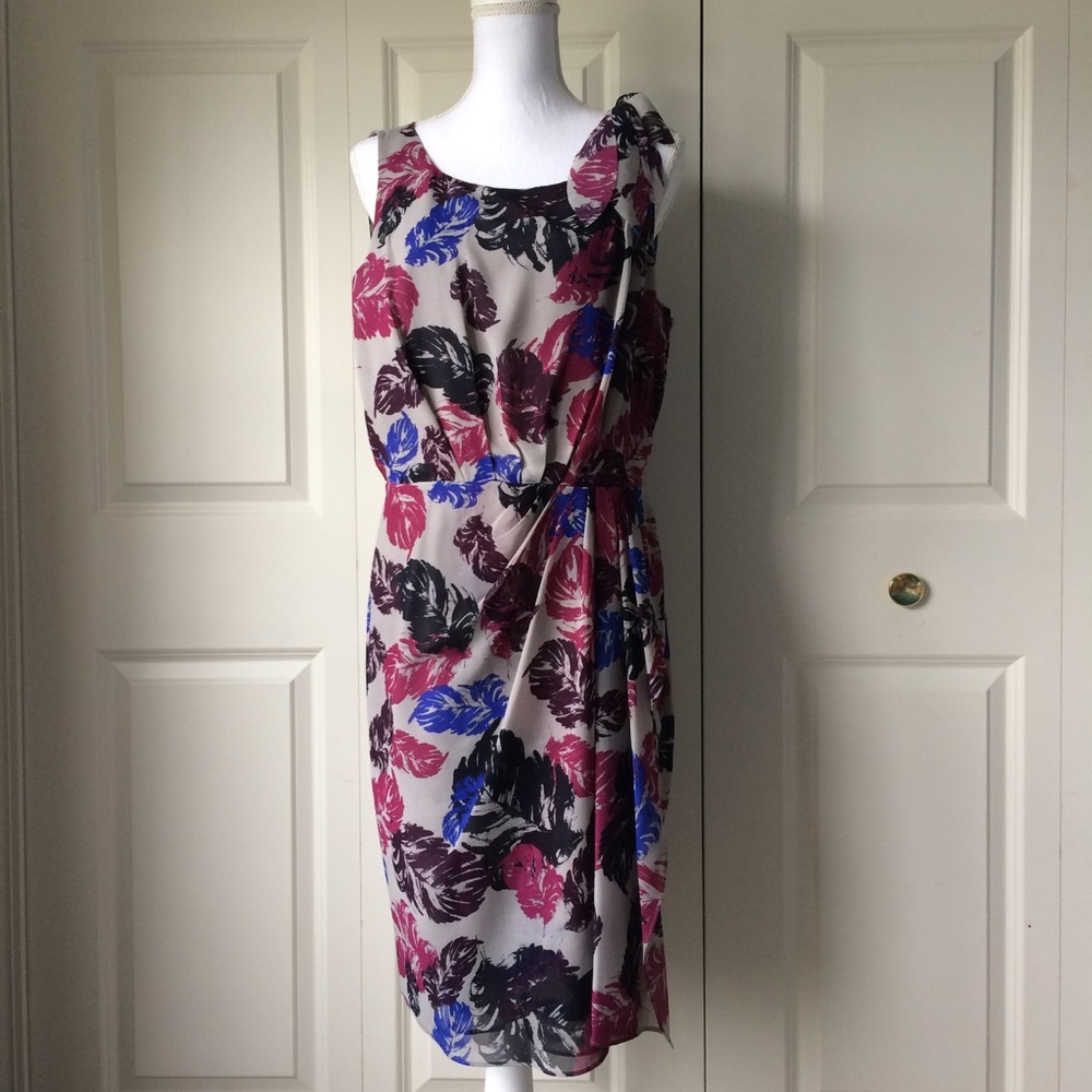 Banana Republic Grey Plum Feather Floral Dress 14