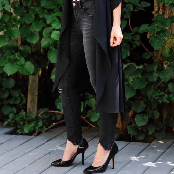 SoldOut11thStreet - Picture 2 of 8