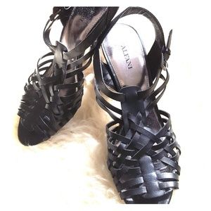 NWT Black Cage shoes