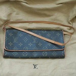 Louis Vuitton Monogram Twin crossbody Pochette