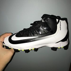 Nike huarache 2Kfilth keystone mid cleats