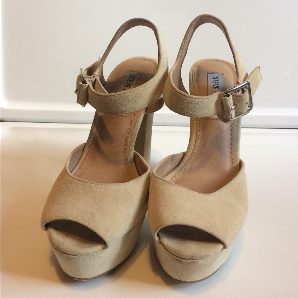 Steve Madden sandal platform pumps