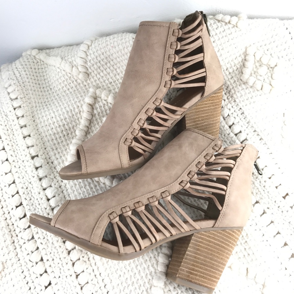 New Rampage tan cut out peep toe heel ankle boots
